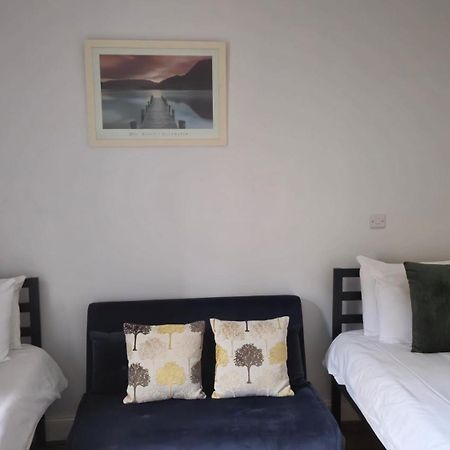 Montgomery Central Apartment Edinburgh Bagian luar foto