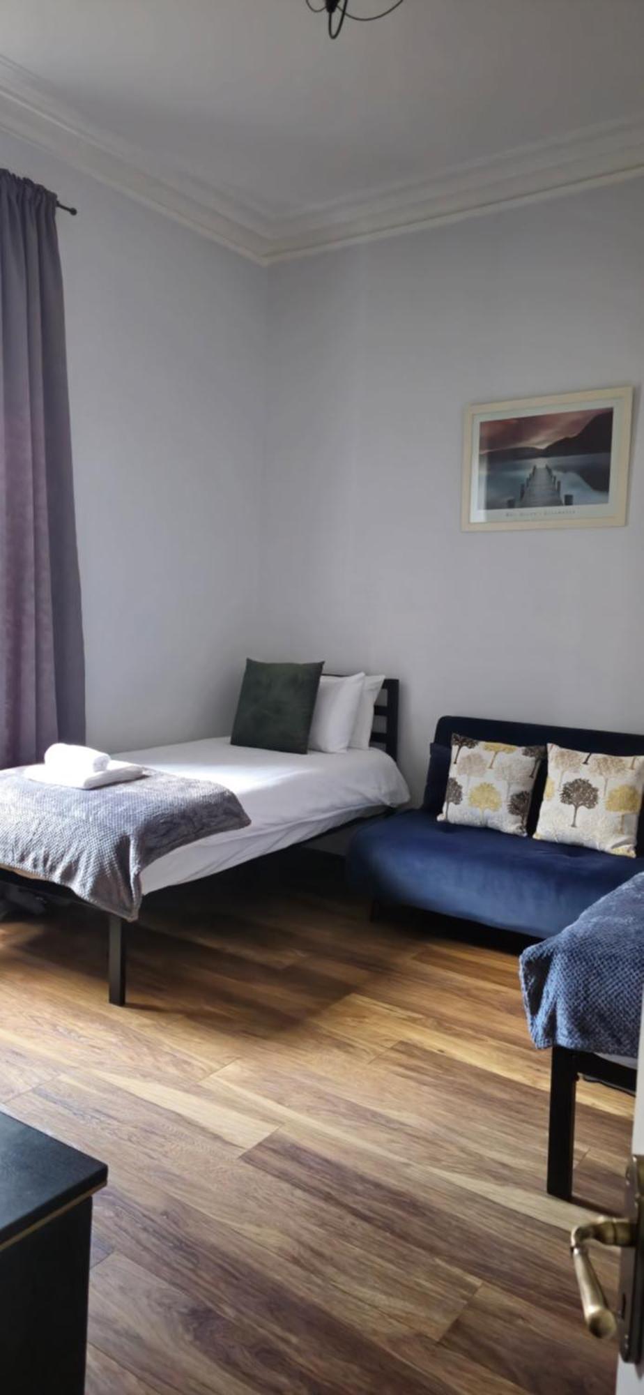 Montgomery Central Apartment Edinburgh Bagian luar foto