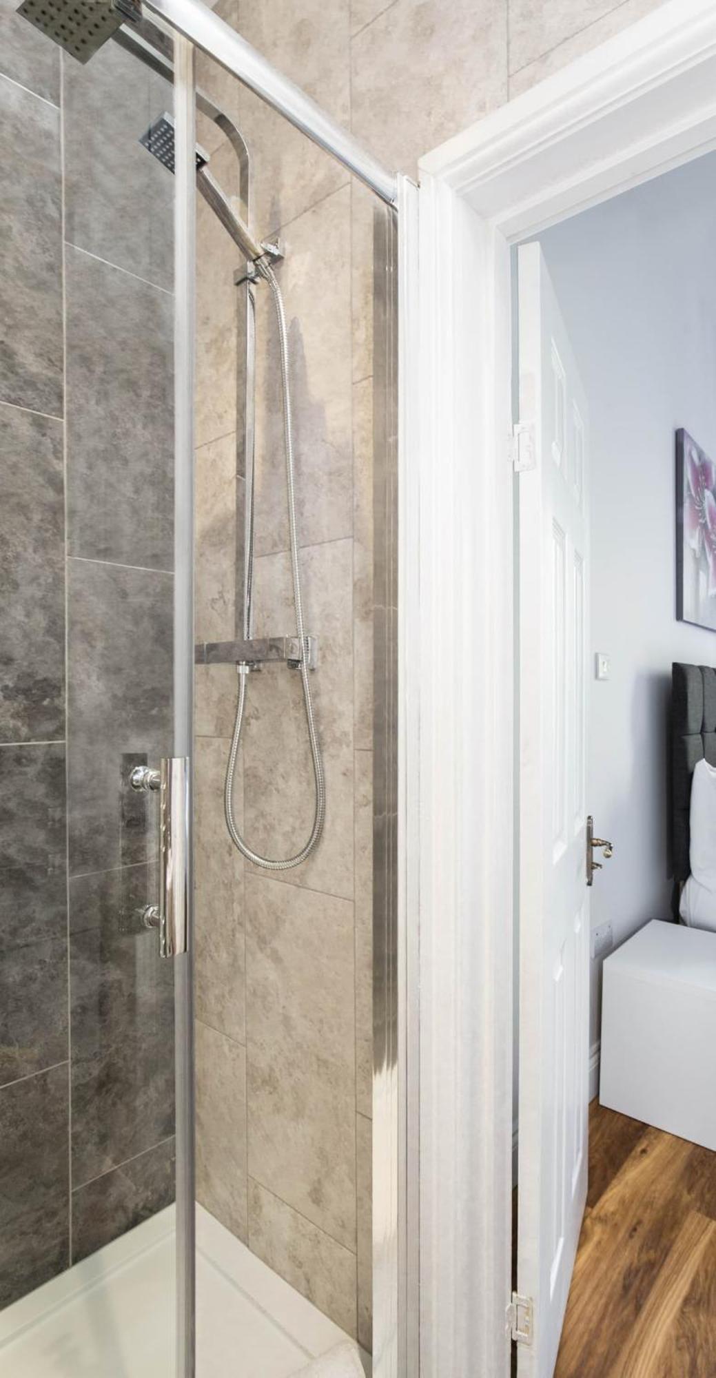 Montgomery Central Apartment Edinburgh Bagian luar foto