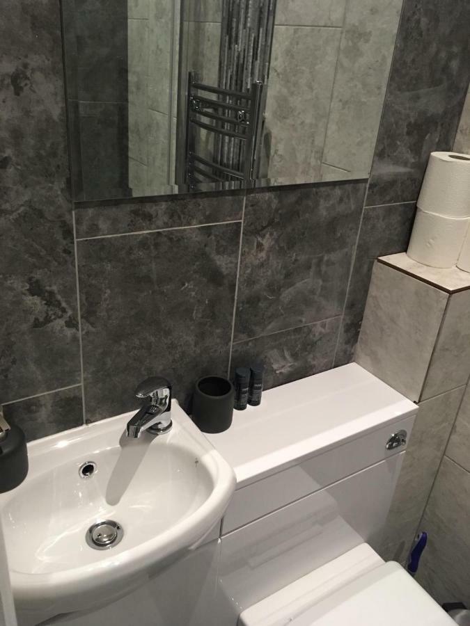 Montgomery Central Apartment Edinburgh Bagian luar foto