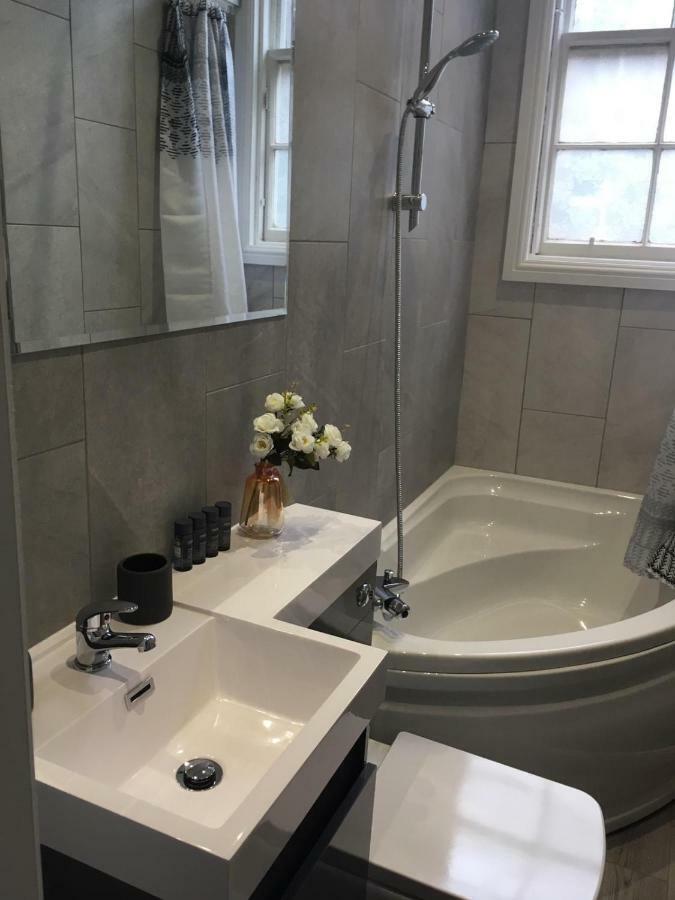 Montgomery Central Apartment Edinburgh Bagian luar foto