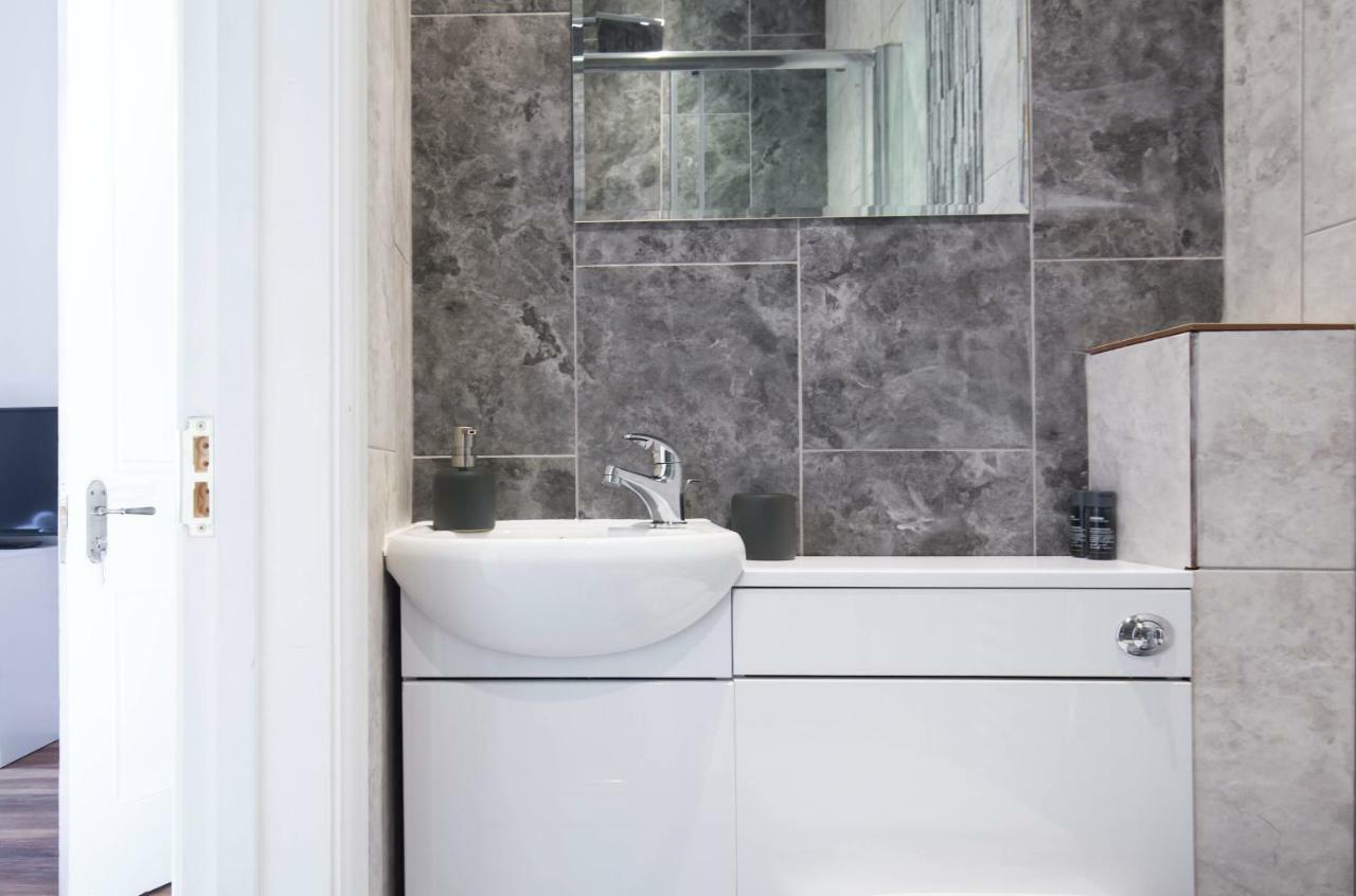 Montgomery Central Apartment Edinburgh Bagian luar foto